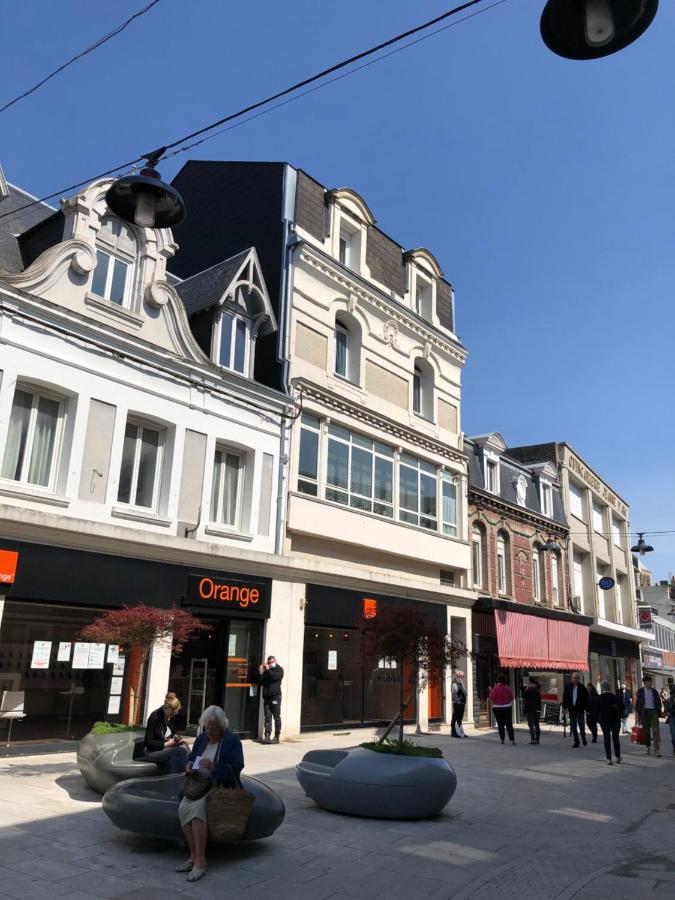 Au Coeur Du Marche 4 Etoiles Apartment Fecamp Bagian luar foto